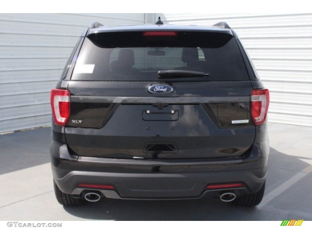 2018 Explorer XLT - Shadow Black / Ebony Black photo #8