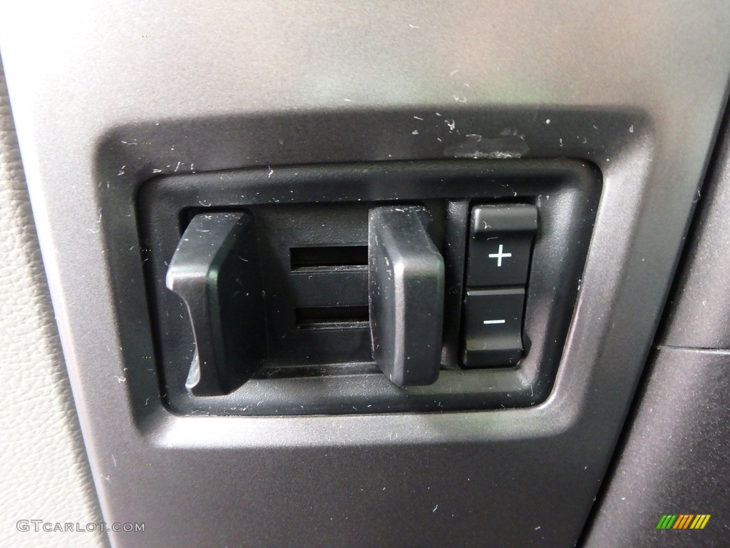 2017 F150 XLT SuperCab 4x4 - Ruby Red / Earth Gray photo #26