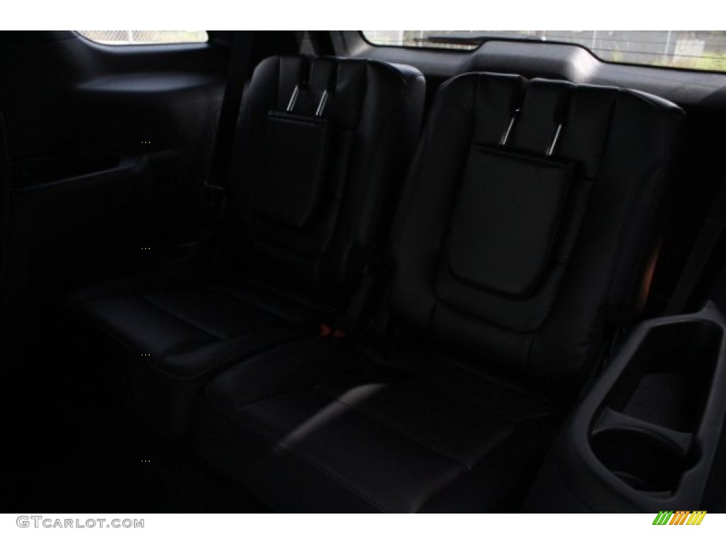2018 Explorer XLT - Shadow Black / Ebony Black photo #27