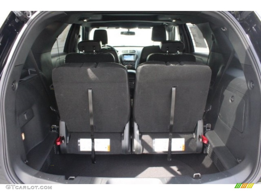 2018 Explorer XLT - Shadow Black / Ebony Black photo #30