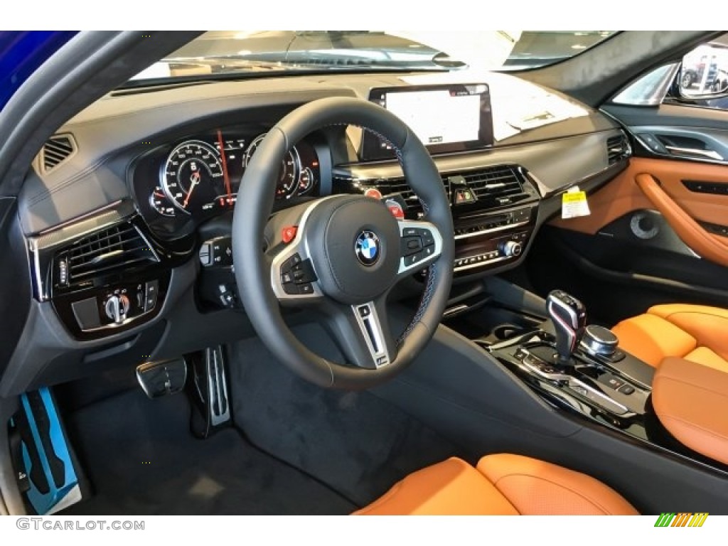 2018 BMW M5 Sedan Front Seat Photo #128838036