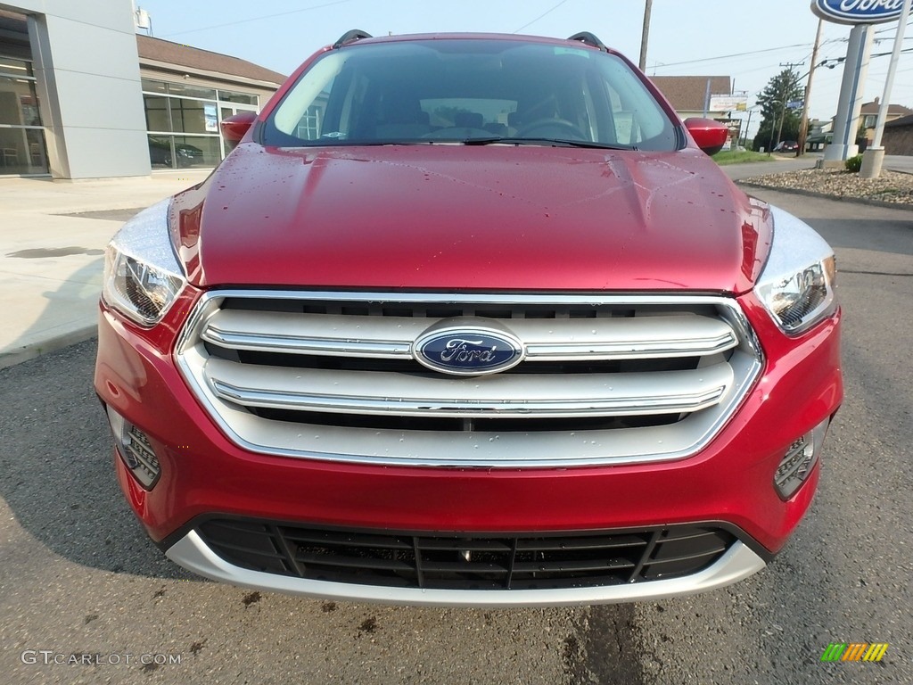 2018 Escape SE 4WD - Ruby Red / Charcoal Black photo #2