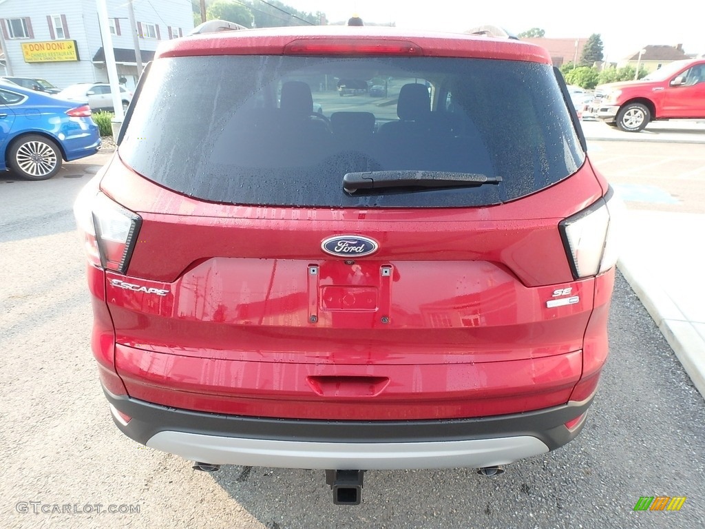 2018 Escape SE 4WD - Ruby Red / Charcoal Black photo #6