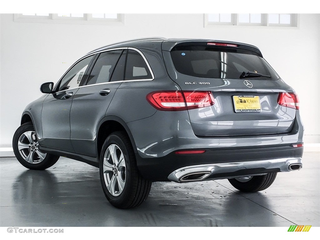 2018 GLC 300 - Selenite Grey Metallic / Black photo #2