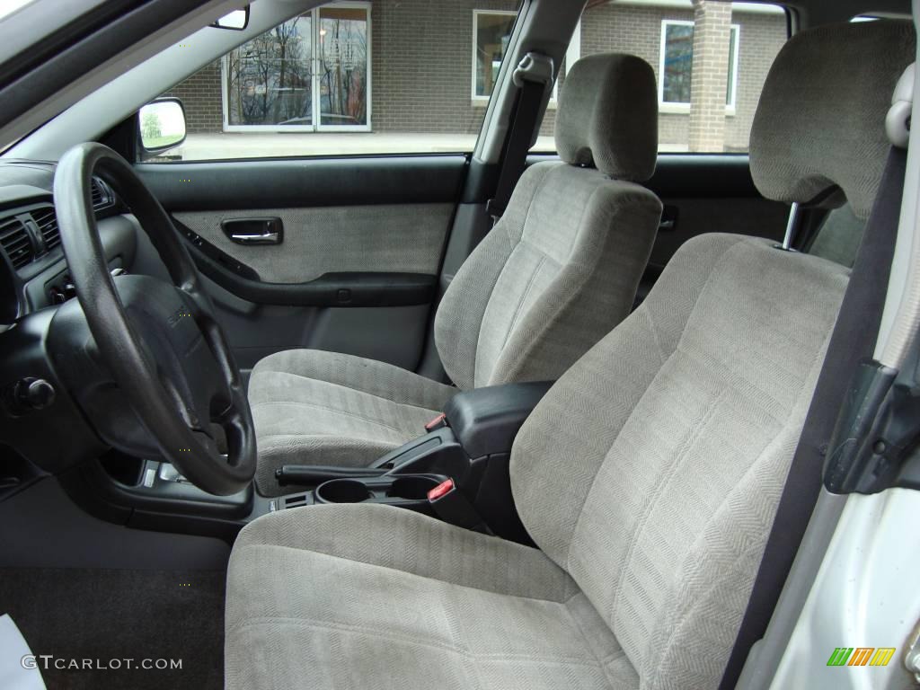 2002 Legacy L Wagon - Titanium Pearl / Gray photo #8