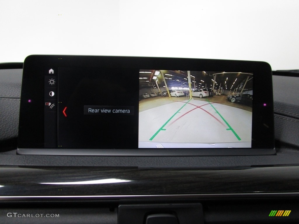2018 3 Series 330i xDrive Sedan - Glacier Silver Metallic / Black photo #29