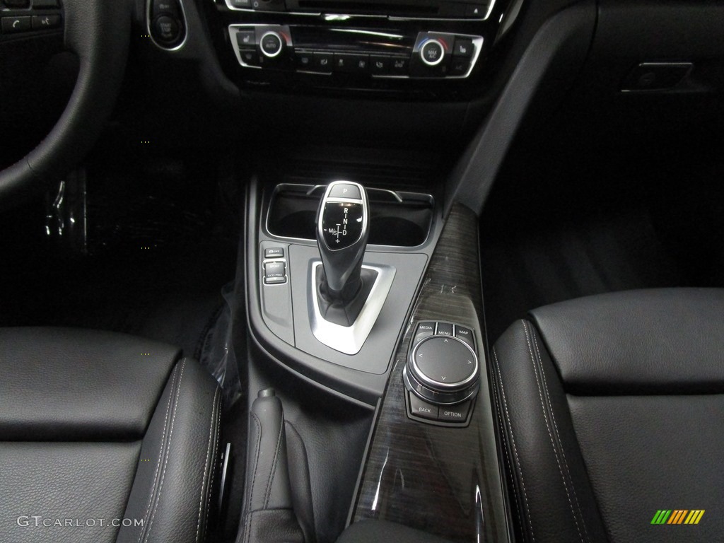 2018 3 Series 330i xDrive Sedan - Glacier Silver Metallic / Black photo #30