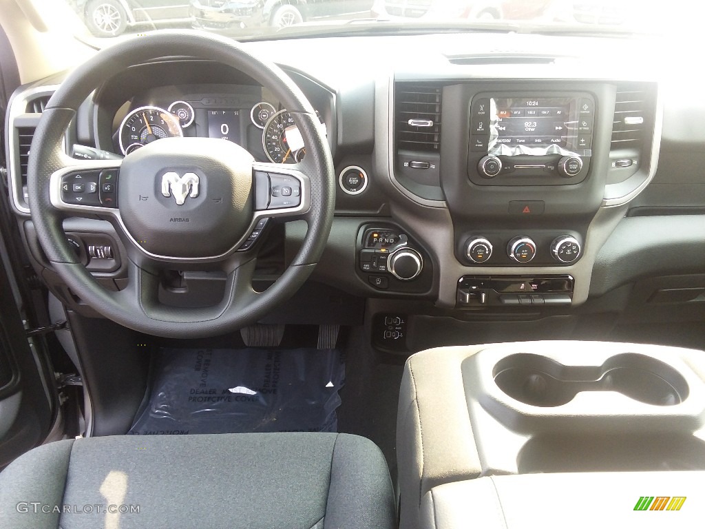2019 1500 Tradesman Crew Cab 4x4 - Billett Silver Metallic / Black photo #5