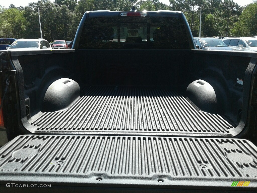2019 1500 Tradesman Quad Cab - Granite Crystal Metallic / Black photo #19