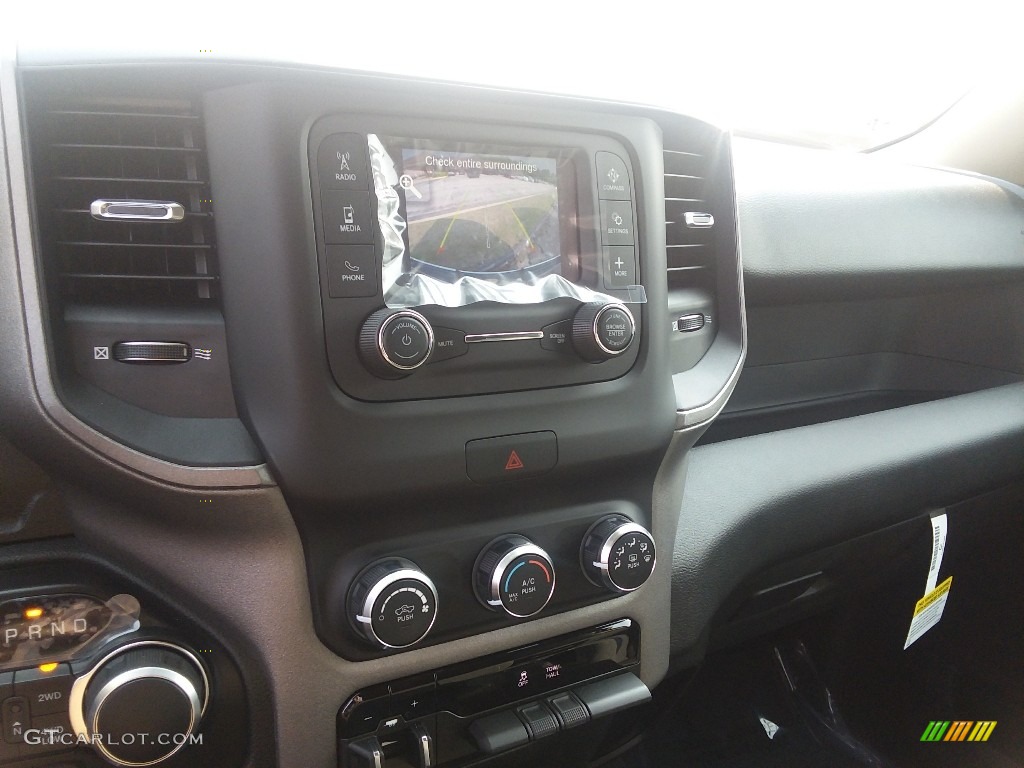 2019 1500 Tradesman Crew Cab 4x4 - Billett Silver Metallic / Black photo #7