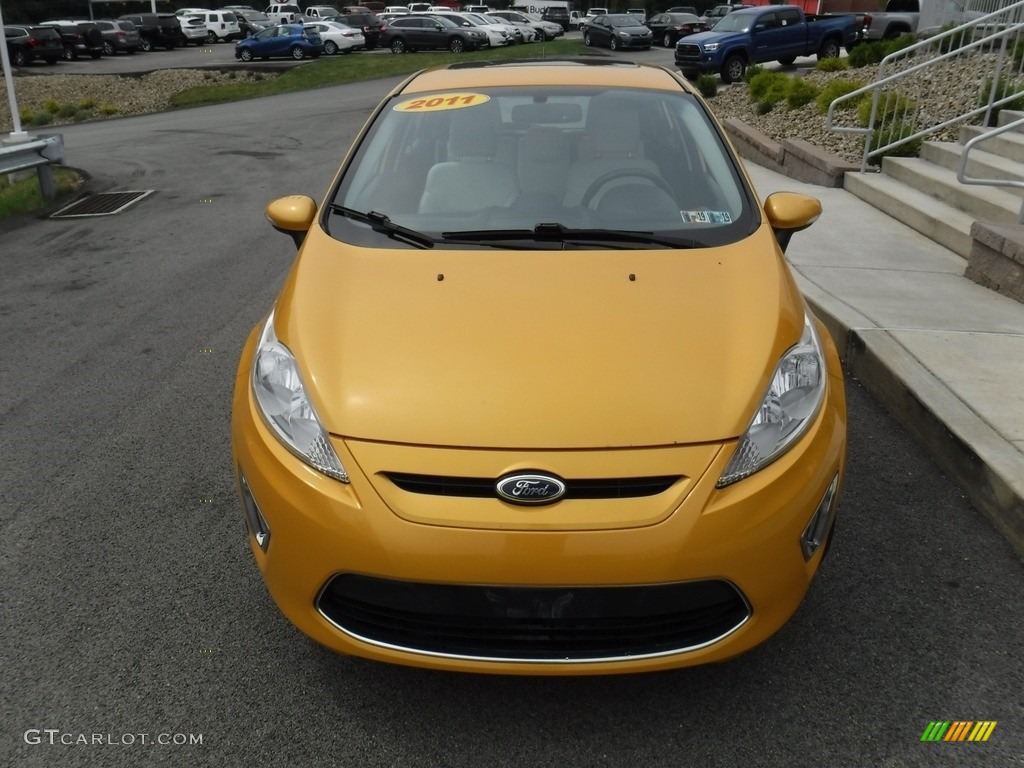 2011 Fiesta SES Hatchback - Yellow Blaze Metallic Tri-Coat / Cashmere/Charcoal Black Leather photo #5