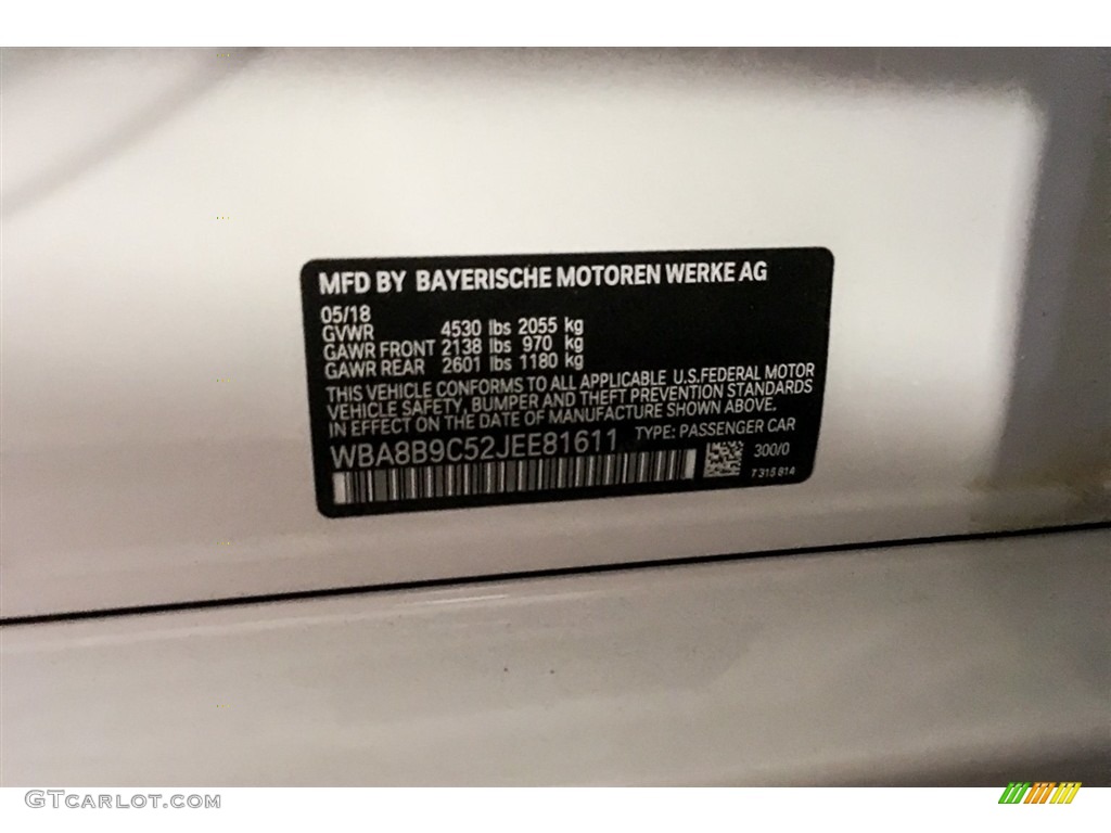 2018 3 Series 330i Sedan - Alpine White / Black photo #11