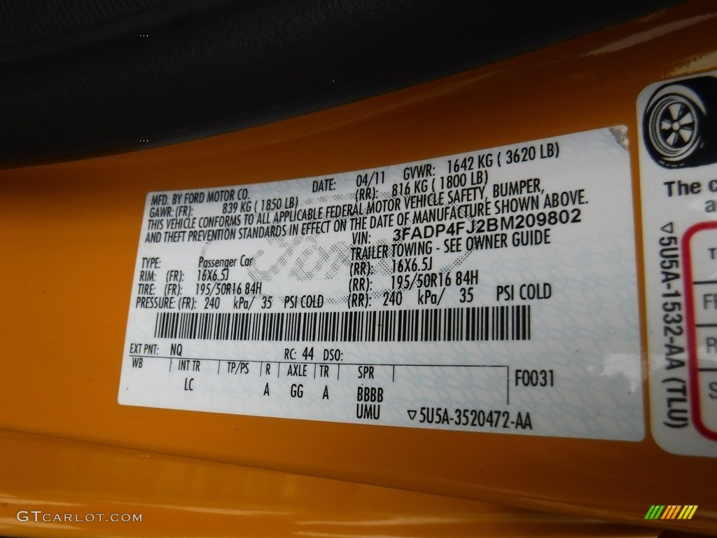 2011 Fiesta SES Hatchback - Yellow Blaze Metallic Tri-Coat / Cashmere/Charcoal Black Leather photo #27