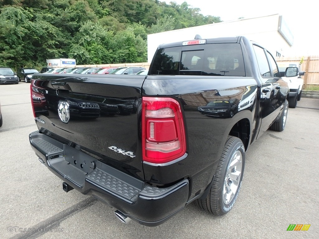2019 1500 Big Horn Crew Cab 4x4 - Diamond Black Crystal Pearl / Black photo #5