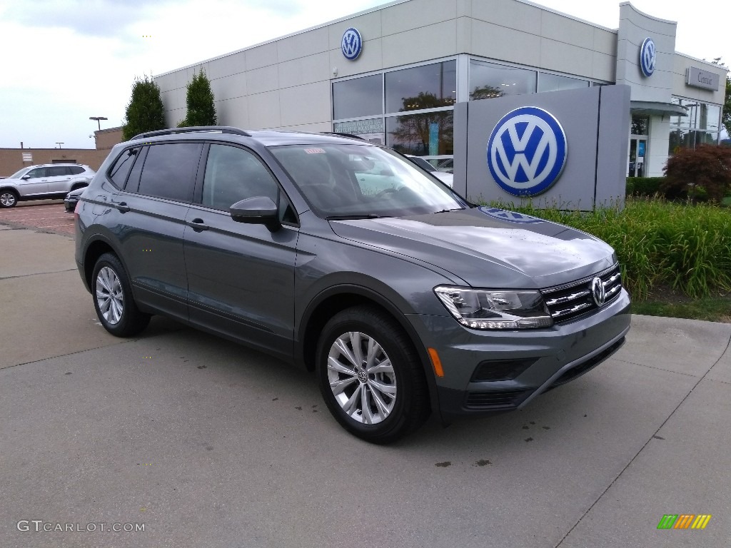 Platinum Gray Metallic 2018 Volkswagen Tiguan S 4MOTION Exterior Photo #128872626