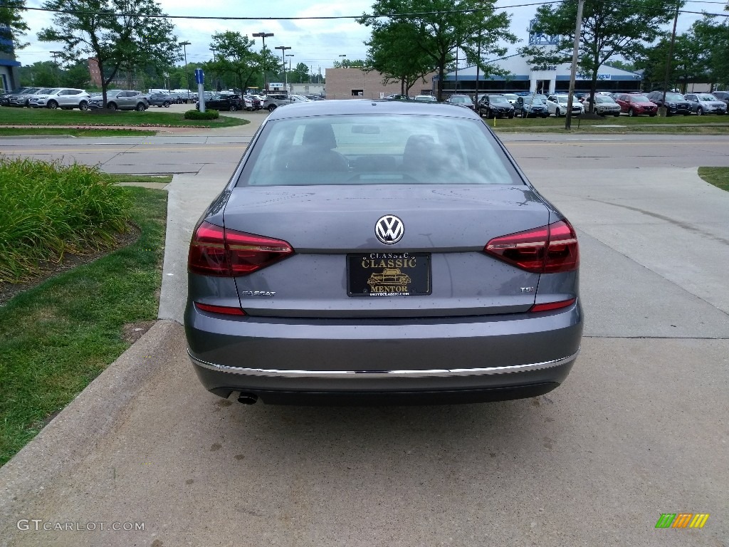 2018 Passat S - Platinum Gray Metallic / Titan Black photo #5