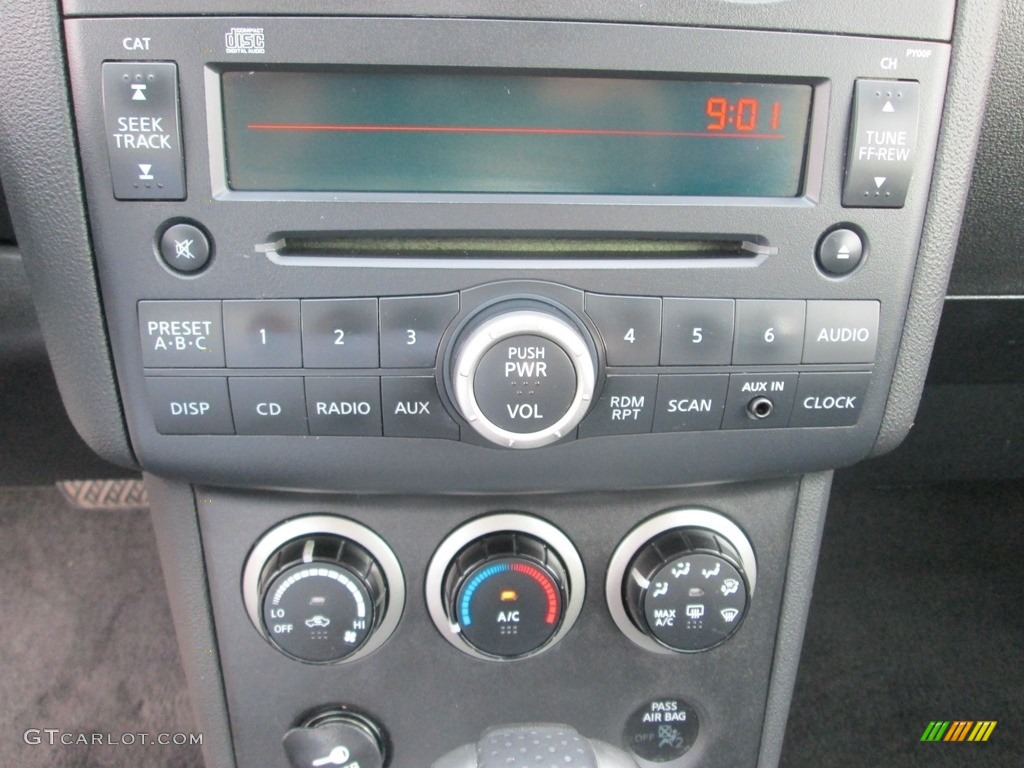 2010 Rogue S AWD - Wicked Black / Black photo #24