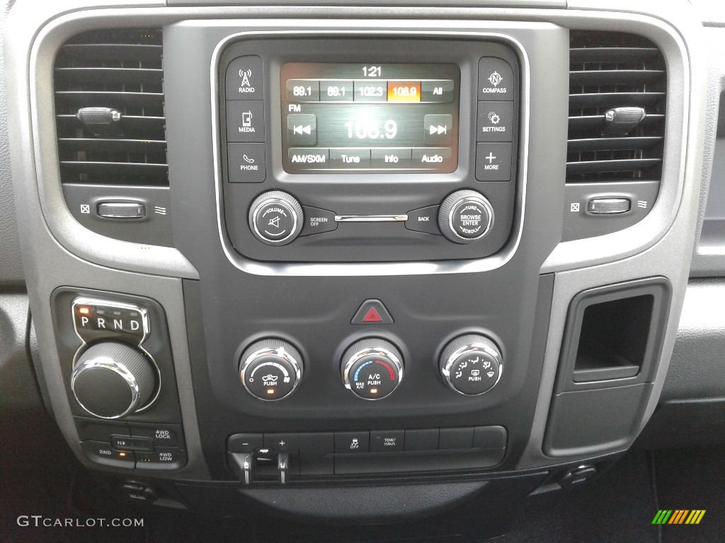 2018 1500 Express Quad Cab 4x4 - Granite Crystal Metallic / Black/Diesel Gray photo #18