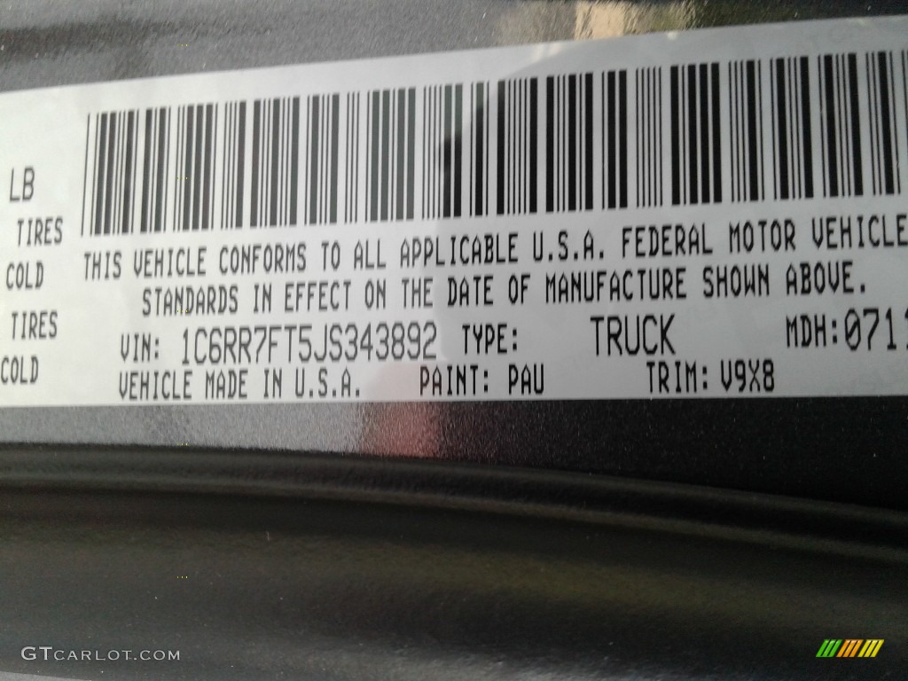 2018 1500 Express Quad Cab 4x4 - Granite Crystal Metallic / Black/Diesel Gray photo #27