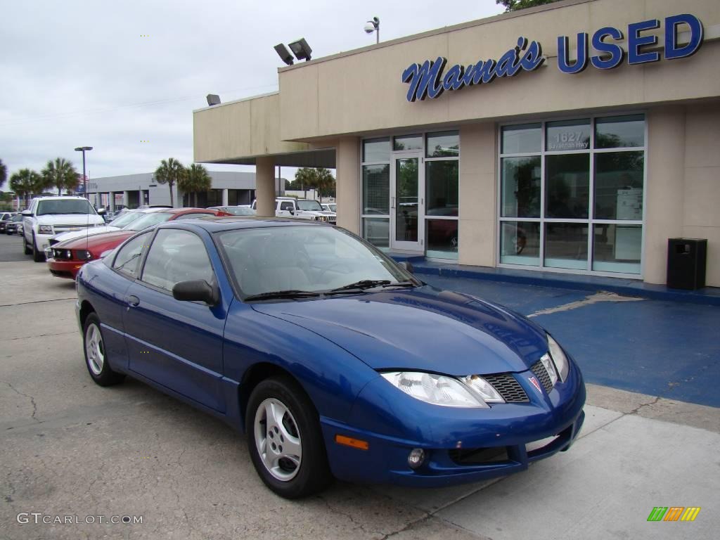 2005 Sunfire Coupe - Electric Blue Metallic / Taupe photo #9