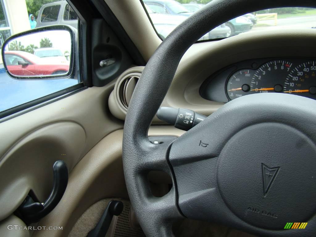 2005 Sunfire Coupe - Electric Blue Metallic / Taupe photo #16