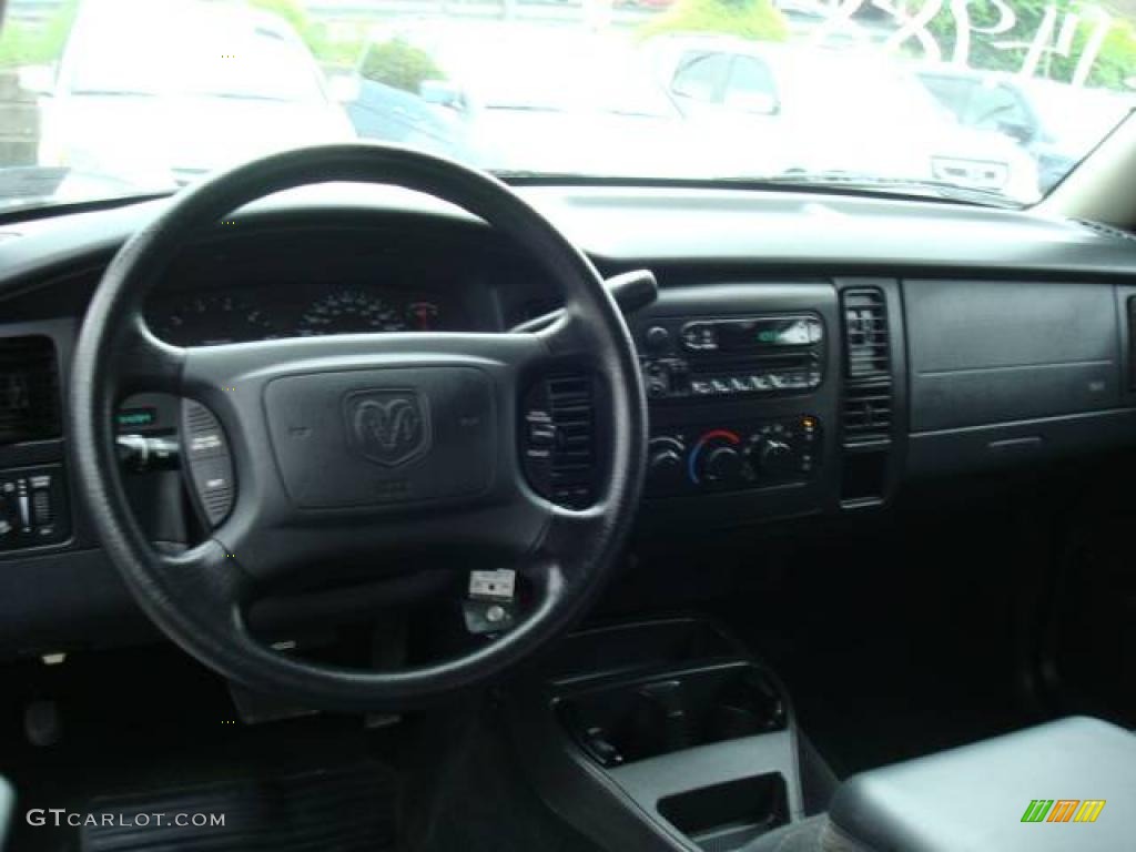 2003 Dakota SLT Quad Cab 4x4 - Graphite Metallic / Dark Slate Gray photo #10