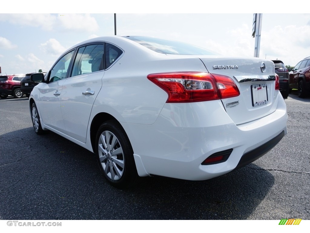 2017 Sentra S - Fresh Powder White / Marble Gray photo #9