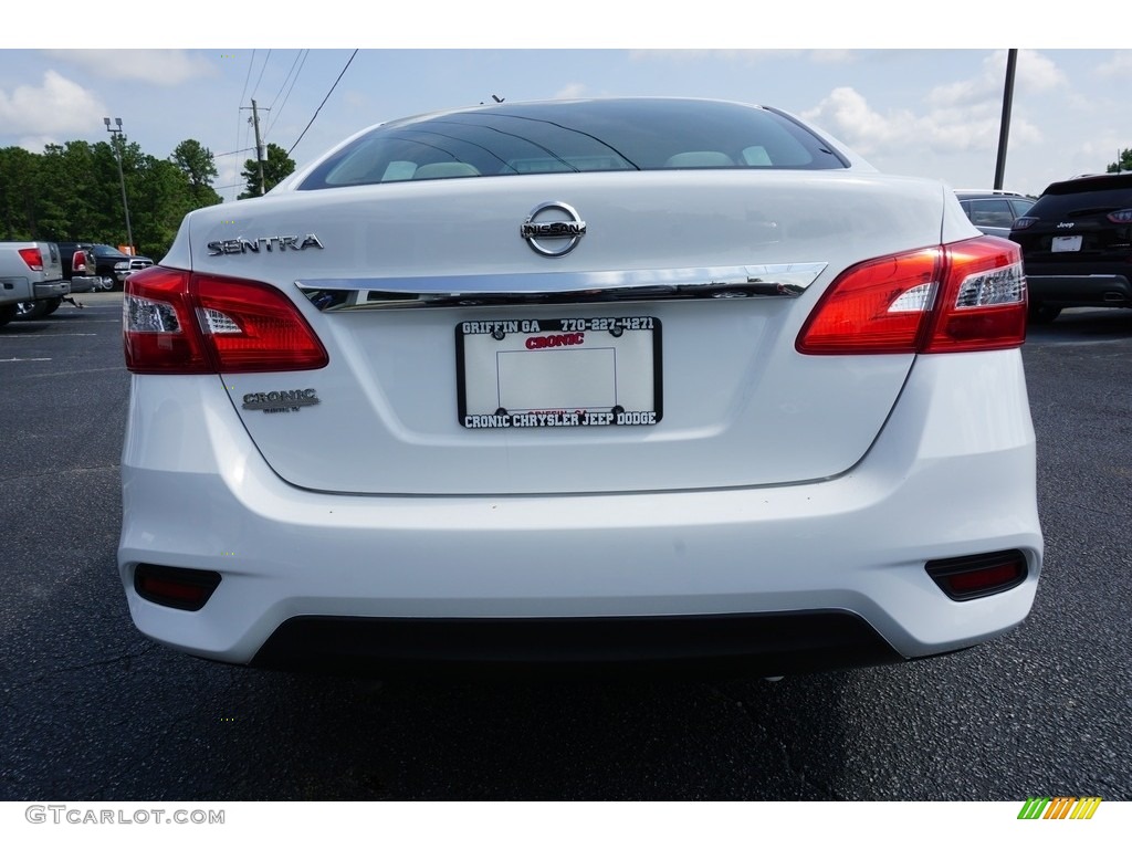 2017 Sentra S - Fresh Powder White / Marble Gray photo #10