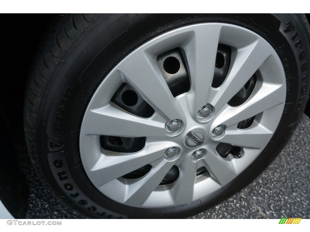 2017 Sentra S - Fresh Powder White / Marble Gray photo #13