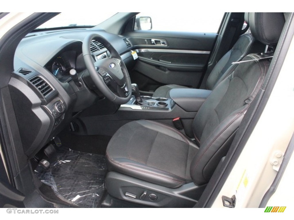 2018 Explorer XLT - Platinum Dune / Ebony Black photo #14