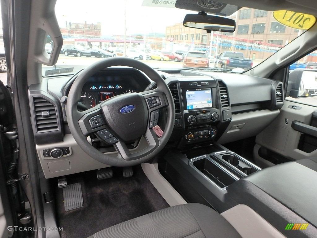 2017 F150 XL SuperCrew 4x4 - Magnetic / Earth Gray photo #12