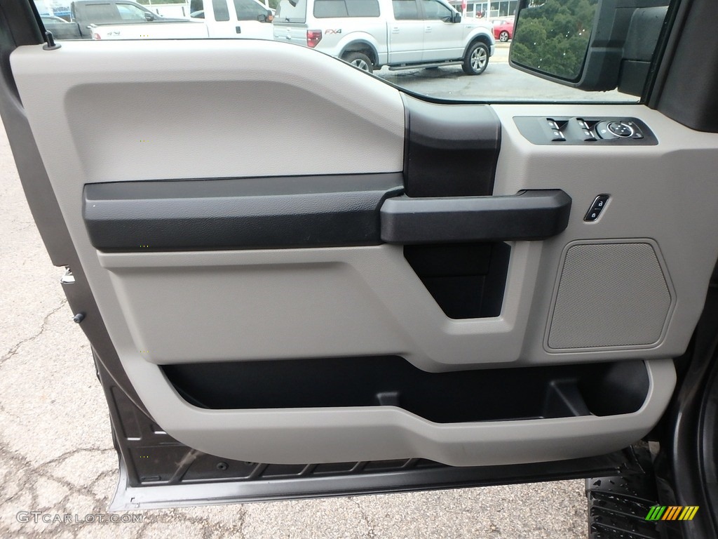 2017 F150 XL SuperCrew 4x4 - Magnetic / Earth Gray photo #13