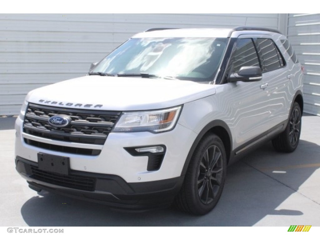 2018 Explorer XLT - Ingot Silver / Ebony Black photo #3