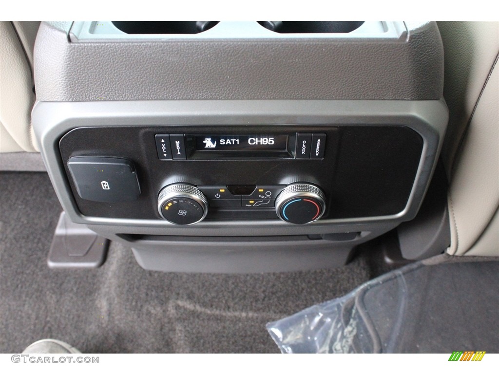 2018 Ford Expedition XLT Controls Photo #128897515