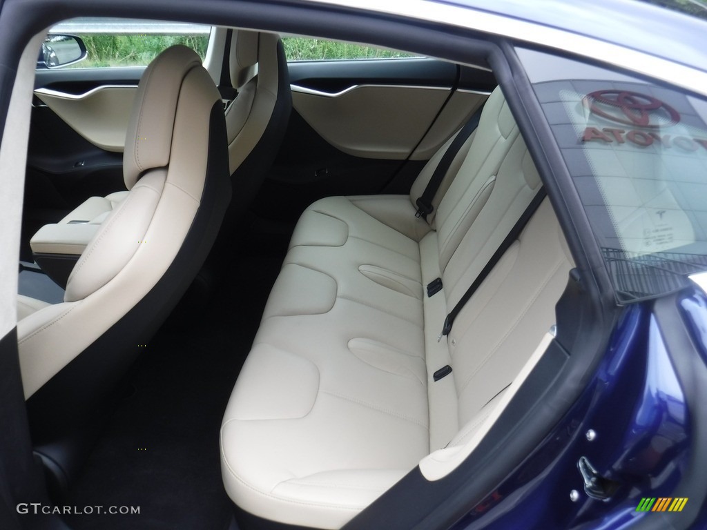 2017 Tesla Model S 75D Rear Seat Photos