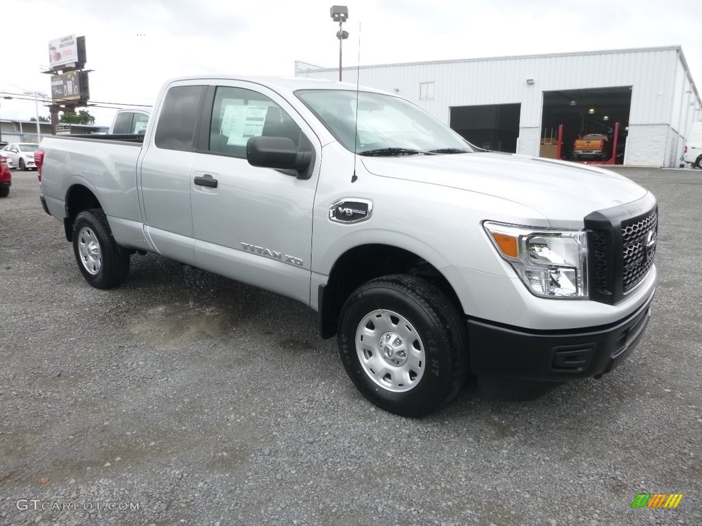 2018 TITAN XD S King Cab 4x4 - Brilliant Silver / Black photo #1