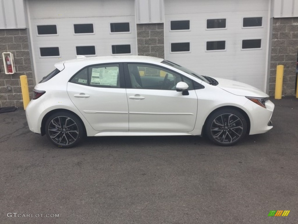 Blizzard White Pearl 2019 Toyota Corolla Hatchback XSE Exterior Photo #128905456