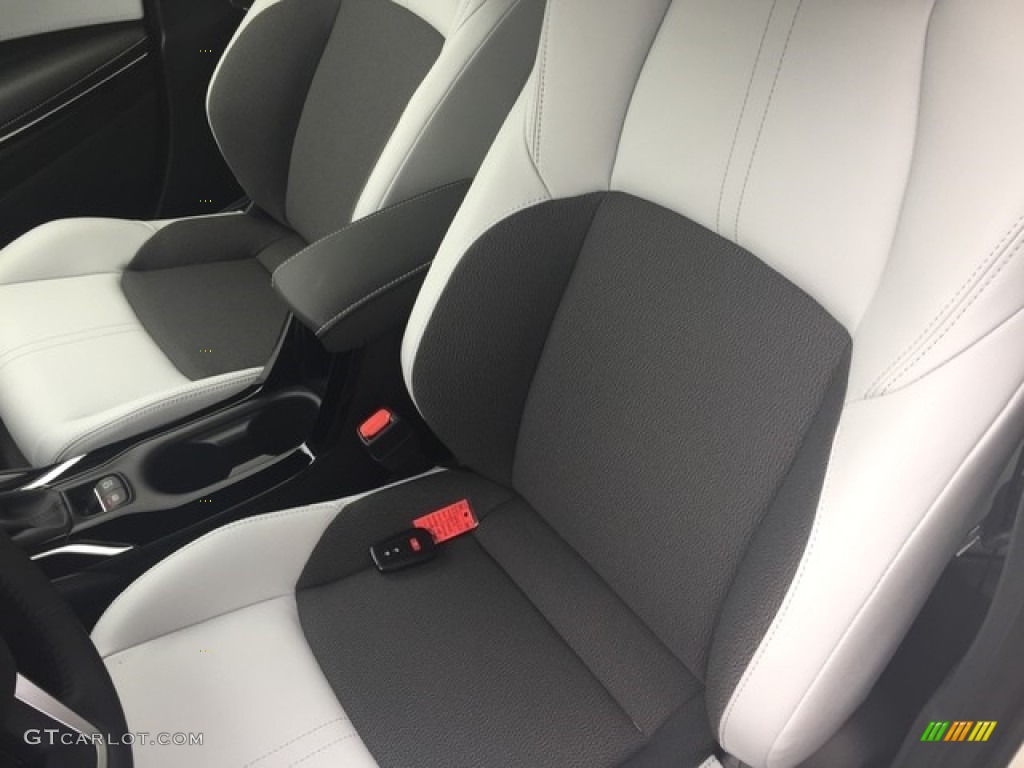 2019 Toyota Corolla Hatchback XSE Front Seat Photo #128905621