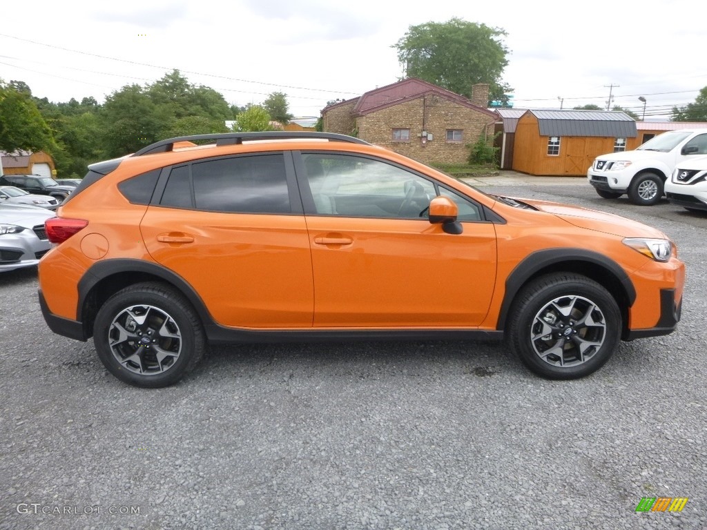 2019 Crosstrek 2.0i Premium - Sunshine Orange / Gray photo #3