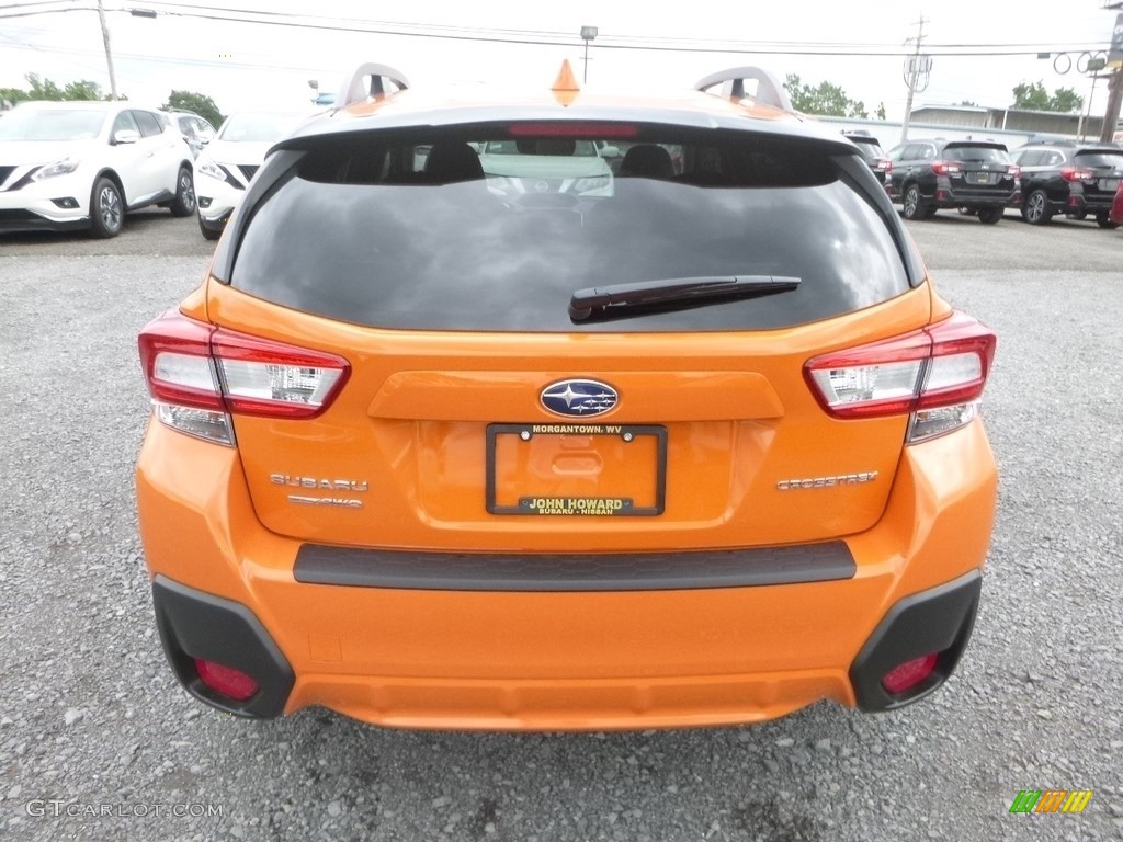 2019 Crosstrek 2.0i Premium - Sunshine Orange / Gray photo #5
