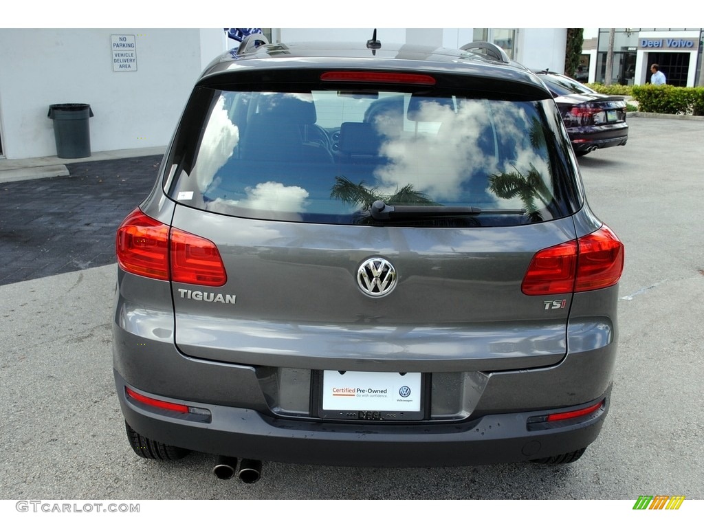 2016 Tiguan S - Pepper Gray Metallic / Beige/Black photo #8