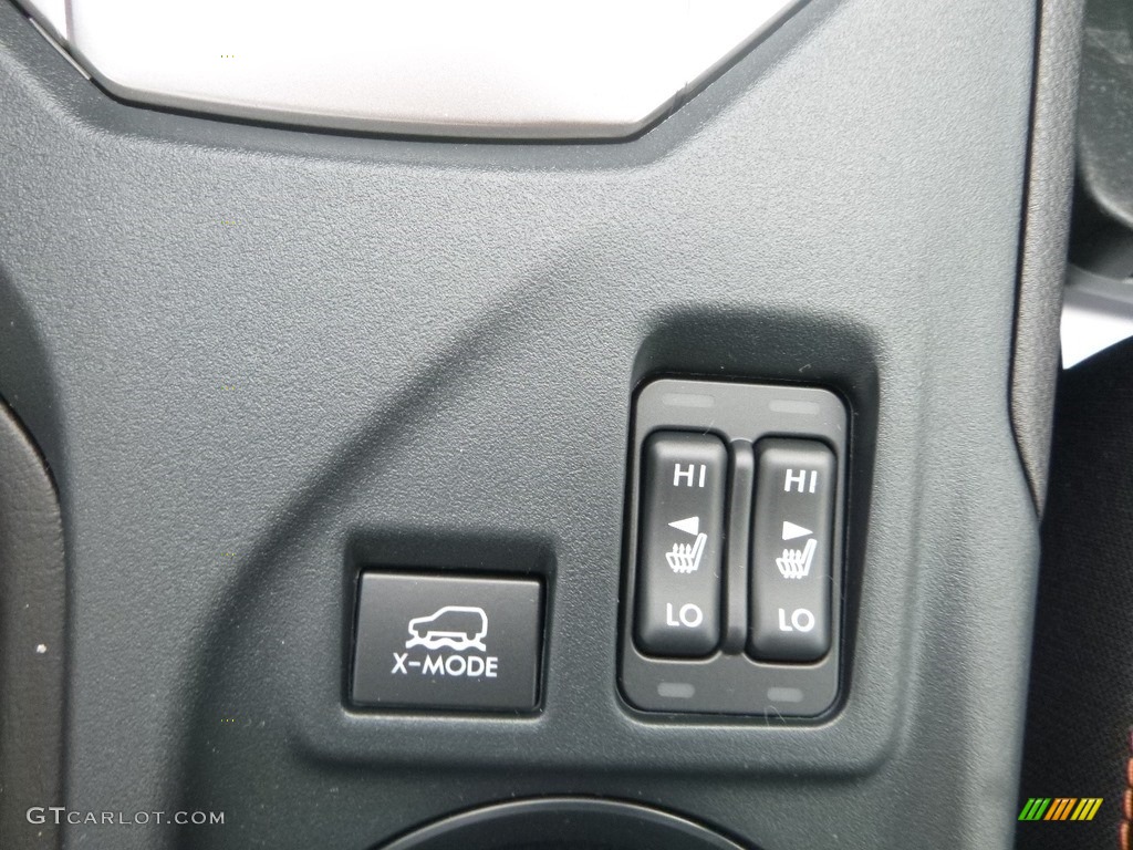 2019 Crosstrek 2.0i Premium - Ice Silver Metallic / Black photo #16