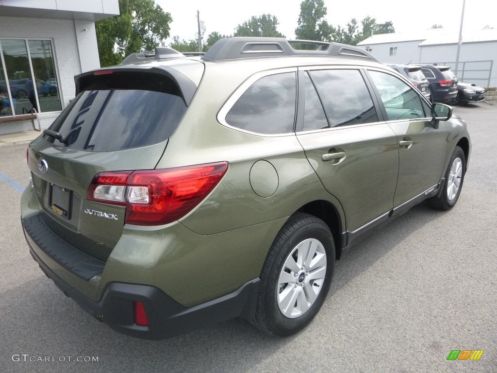 2019 Outback 2.5i Premium - Wilderness Green Metallic / Warm Ivory photo #4