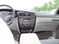 2001 Vibrant White Ford Taurus SES  photo #8