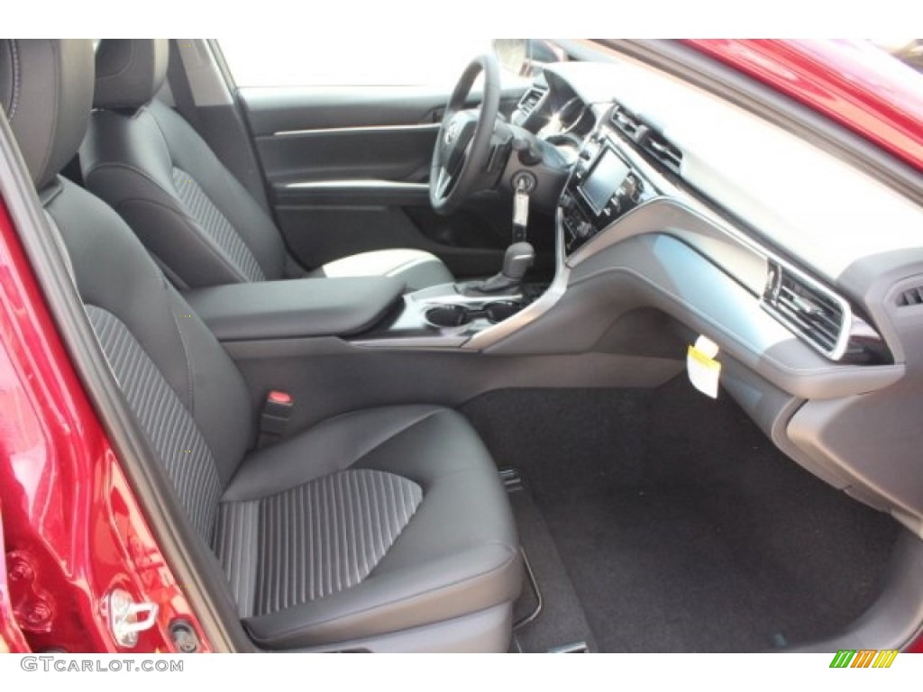 2018 Camry SE - Ruby Flare Pearl / Black photo #31