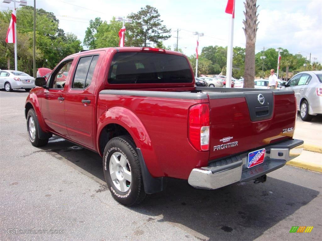 2008 Frontier SE Crew Cab 4x4 - Red Brawn / Beige photo #3