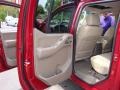 Red Brawn - Frontier SE Crew Cab 4x4 Photo No. 8