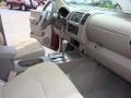 Red Brawn - Frontier SE Crew Cab 4x4 Photo No. 20