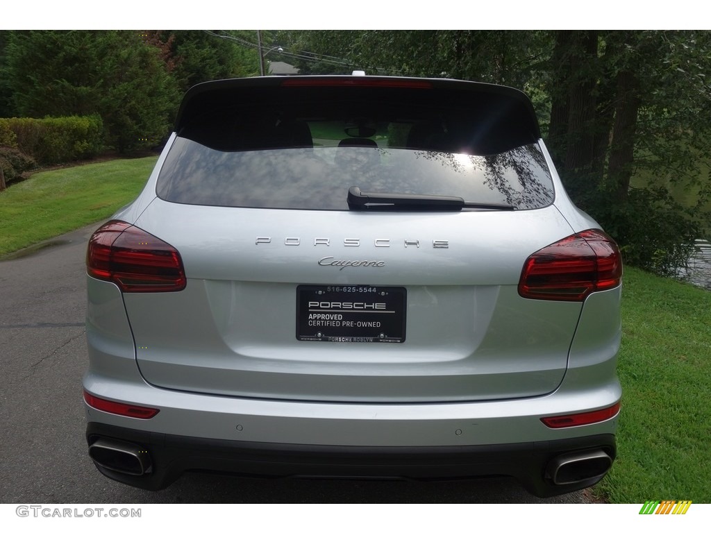2016 Cayenne  - Rhodium Silver Metallic / Black photo #5