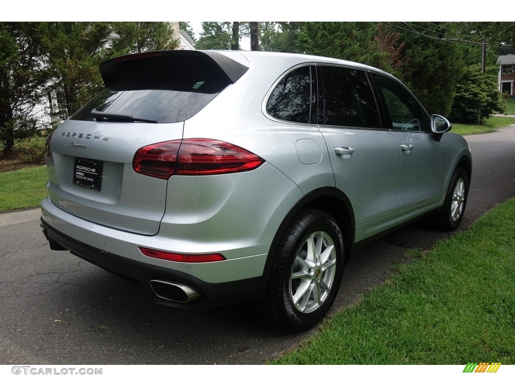 2016 Cayenne  - Rhodium Silver Metallic / Black photo #6